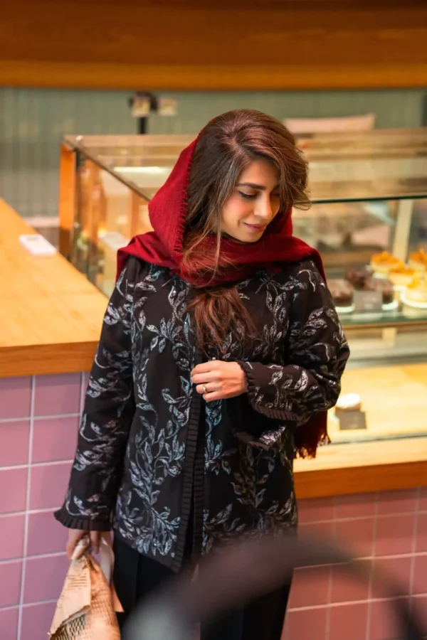 کت ماه گون - تصویر 3